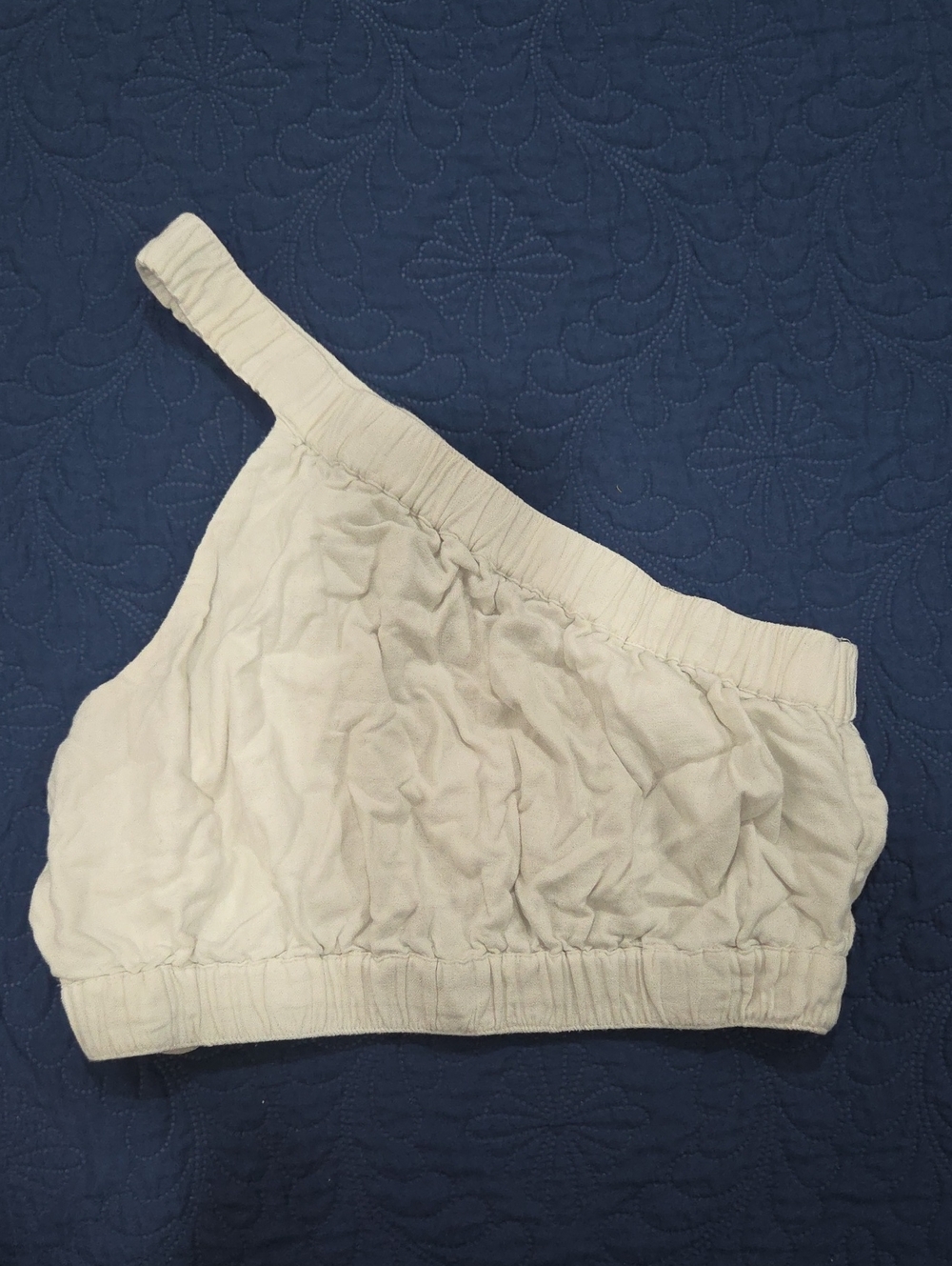 Abercrombie & Fitch One-Shoulder Top in White Size Small